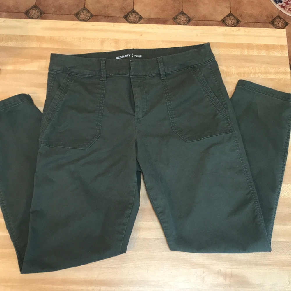 Old Navy Pixie Pant